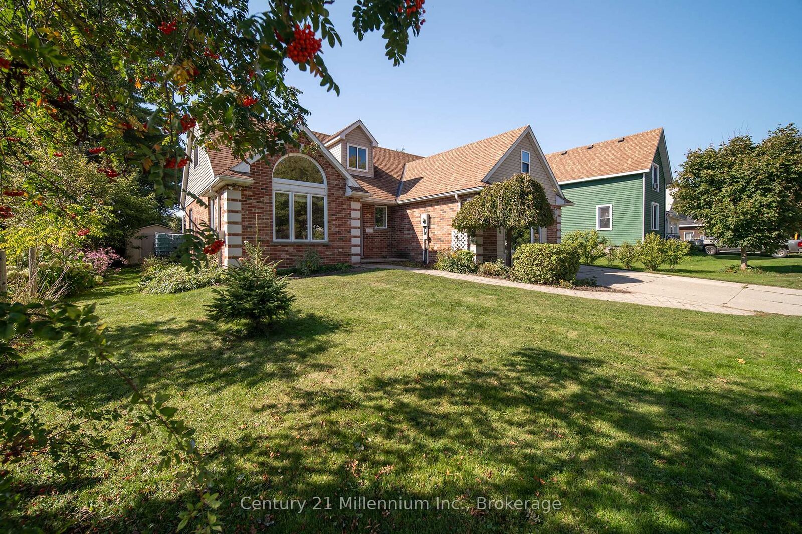 Photo de la propriété:  96 Main Street  ON N0H 1W0 