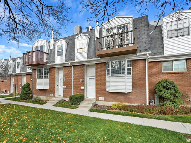 Property Photo:  651 E Williamsburg Cir S  UT 84070 