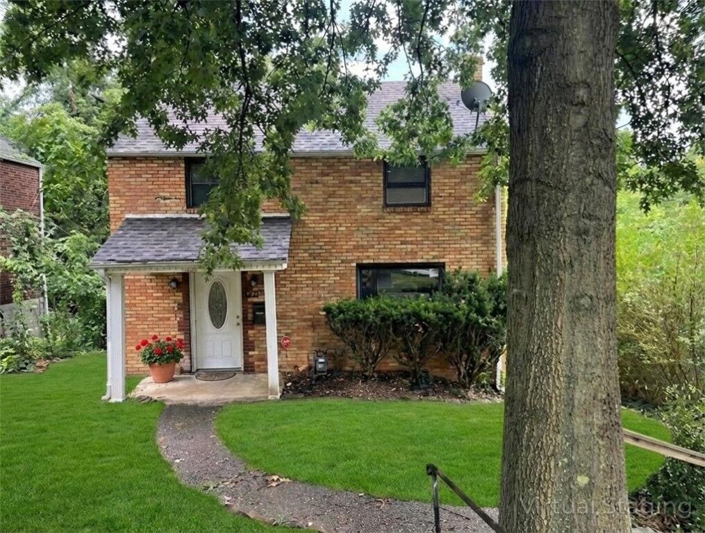 Property Photo: 10318 Lindberg Ave PA 15235
