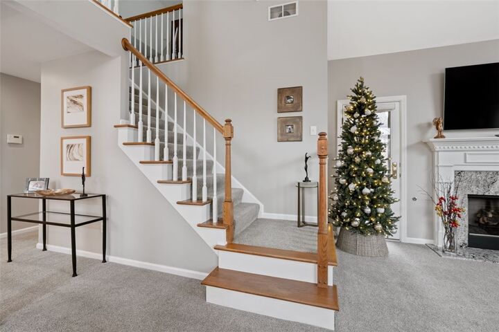 Property Photo:  1804 Appleridge Ct  PA 15044 