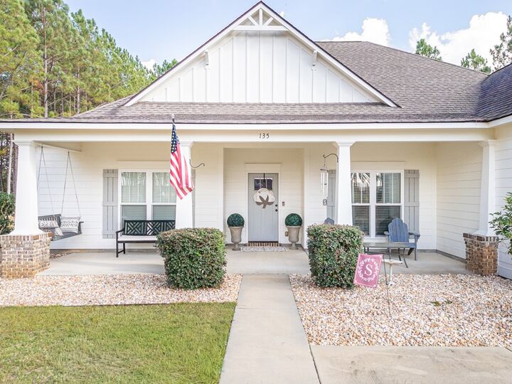 Property Photo: 135 Montrose Drive GA 31763