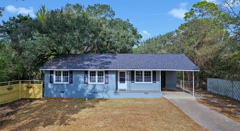 Property Photo: 1207 Acker Drive GA 31707