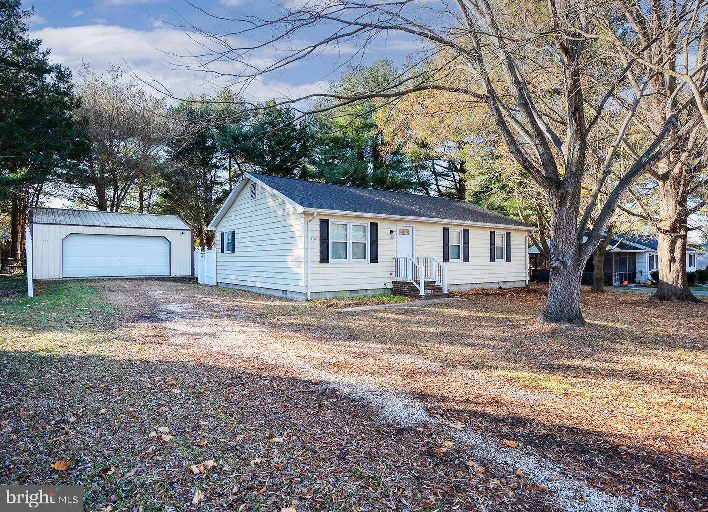 Property Photo:  213 Central Drive  MD 21620 