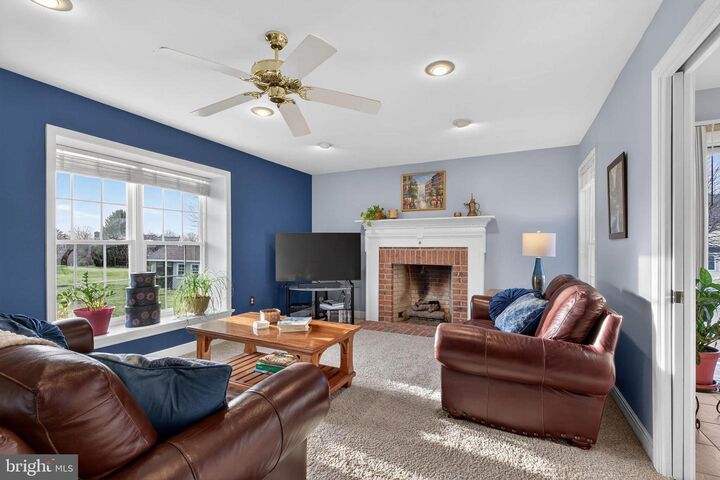 Property Photo:  35 Old Post Lane  PA 17543 