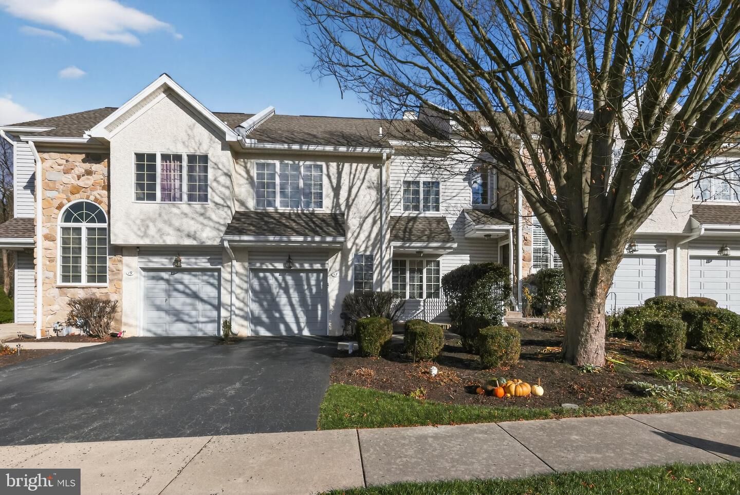 Property Photo: 17 Buttonwood Drive PA 19341