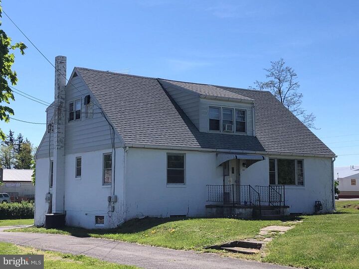 50 Dymond Avenue B Upstairs  Fayetteville PA 17222 photo