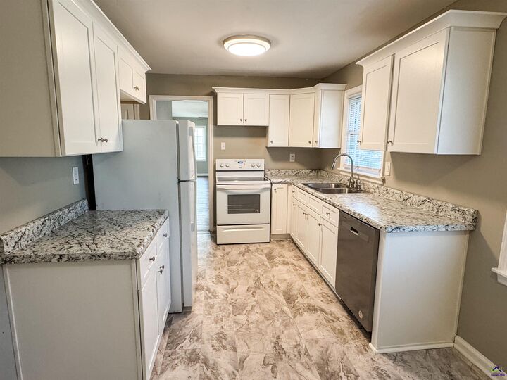 Property Photo: 504 Sunset Dr GA 31008