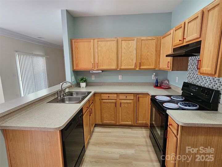 Property Photo:  6537 Quarterbridge Lane  NC 28262 