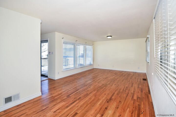 Property Photo: 1502 Willow Dr WY 82001