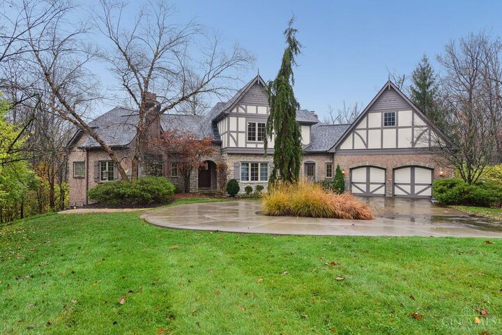 Property Photo:  335 Ashley Lane  OH 45215 