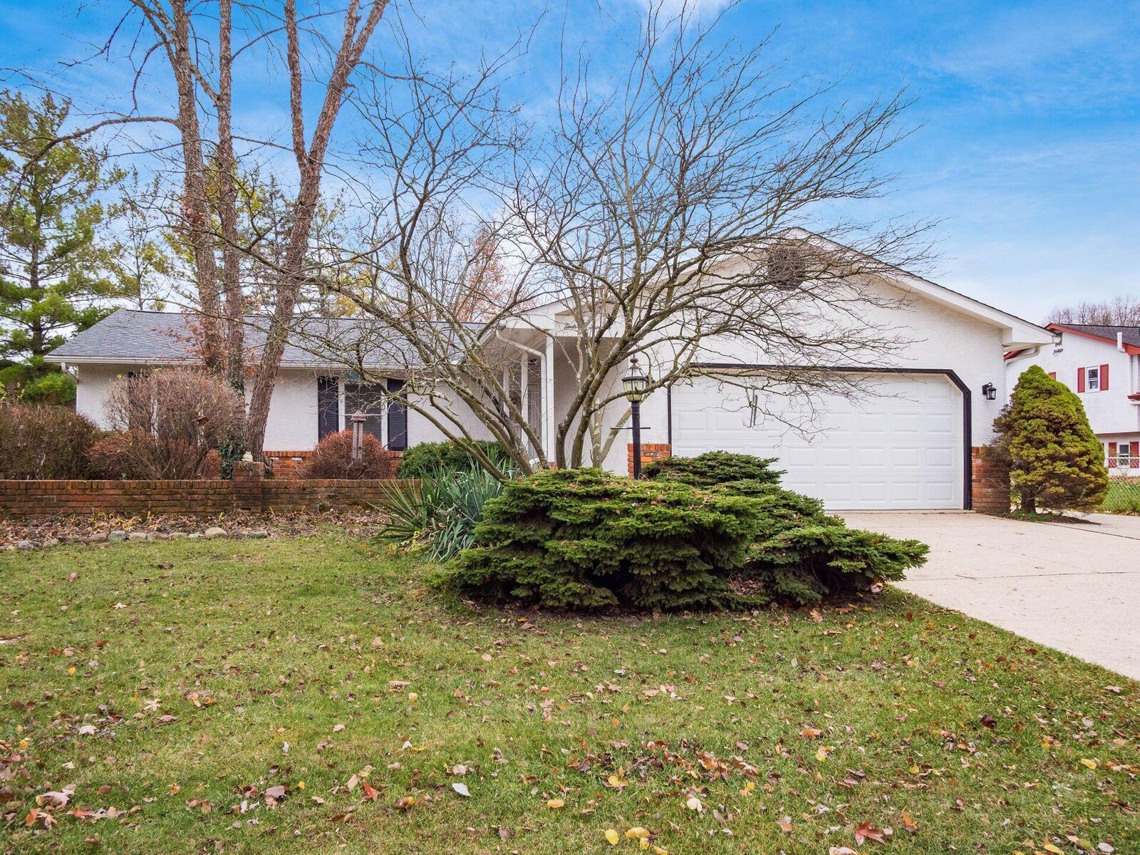 Property Photo: 1213 Nantucket Avenue OH 43235