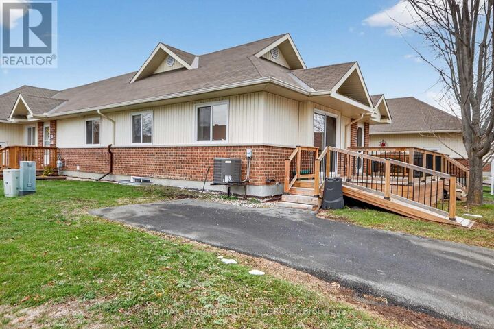 Property Photo: 600 Sunbeam Private ON K0A 2Z0