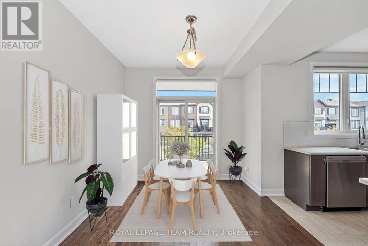 Photo de la propriété: 515 Clemency Crescent ON K2J 6R7