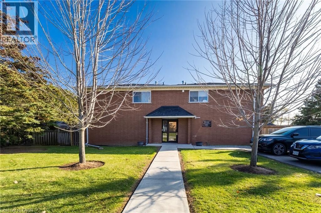 Photo de la propriété:  2069 Meadowbrook Road 4  ON L7P 2A3 