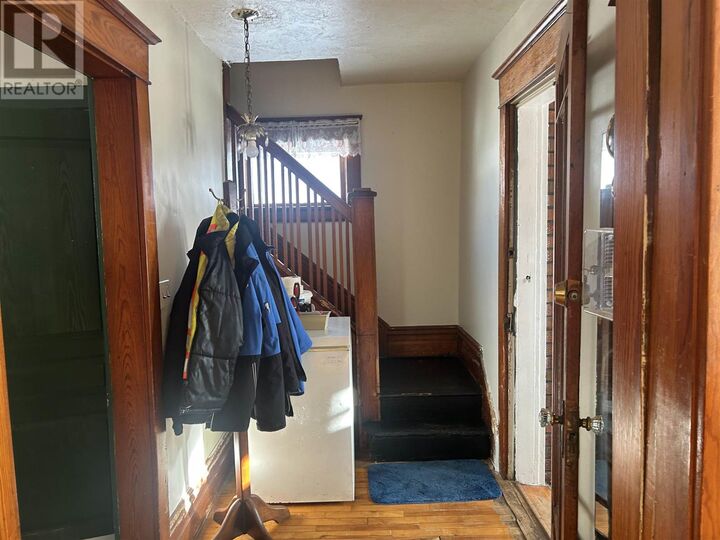 Photo de la propriété:  5 Alberta Ave  ON P6B 2N6 