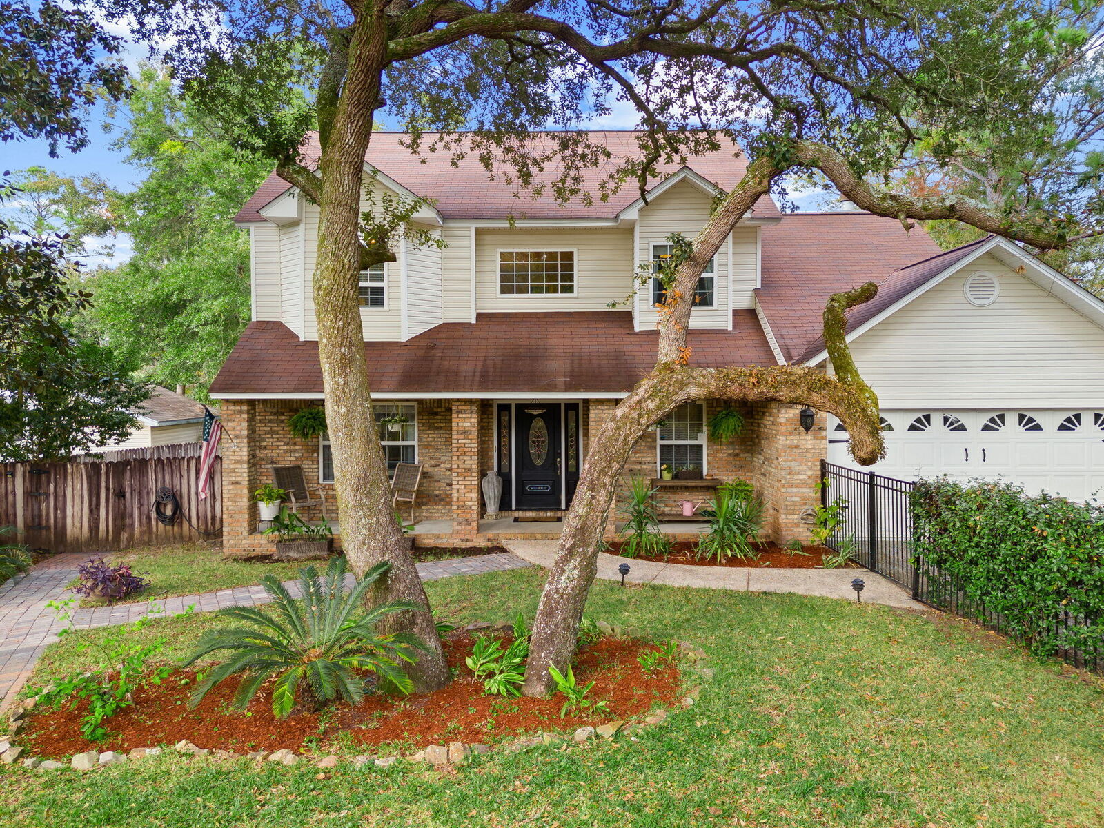 Property Photo:  110 Rodney Drive  FL 32439 