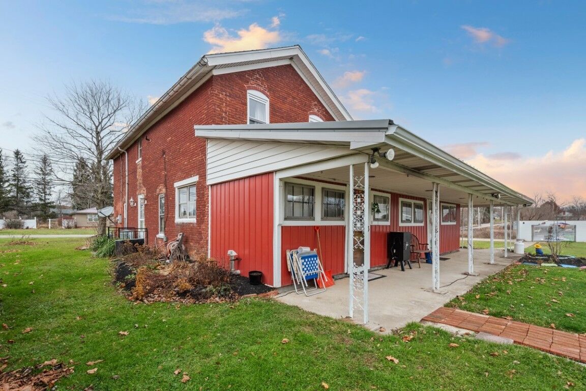 Property Photo:  403 W 3rd Street  PA 16441 