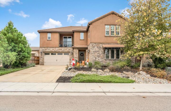 638 Mesa Drive S  Madera CA 93636 photo