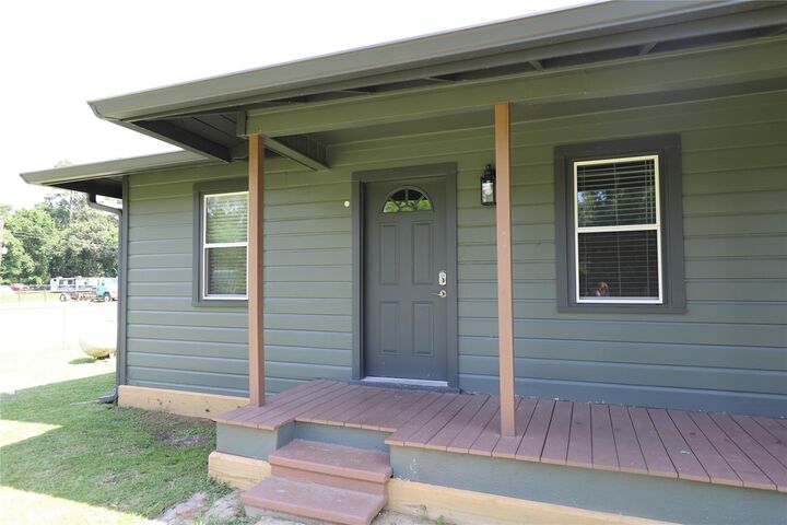 Property Photo: 16890 Porter Lane TX 77365