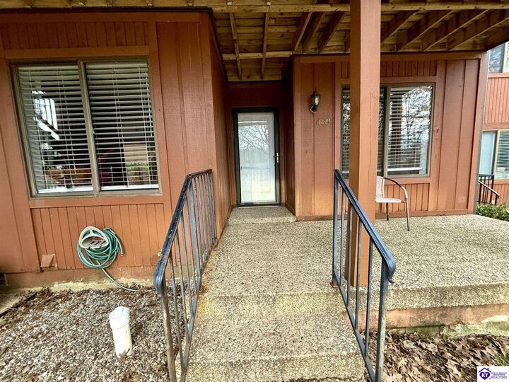 Property Photo: 489 Piping Rock Road KY 40108