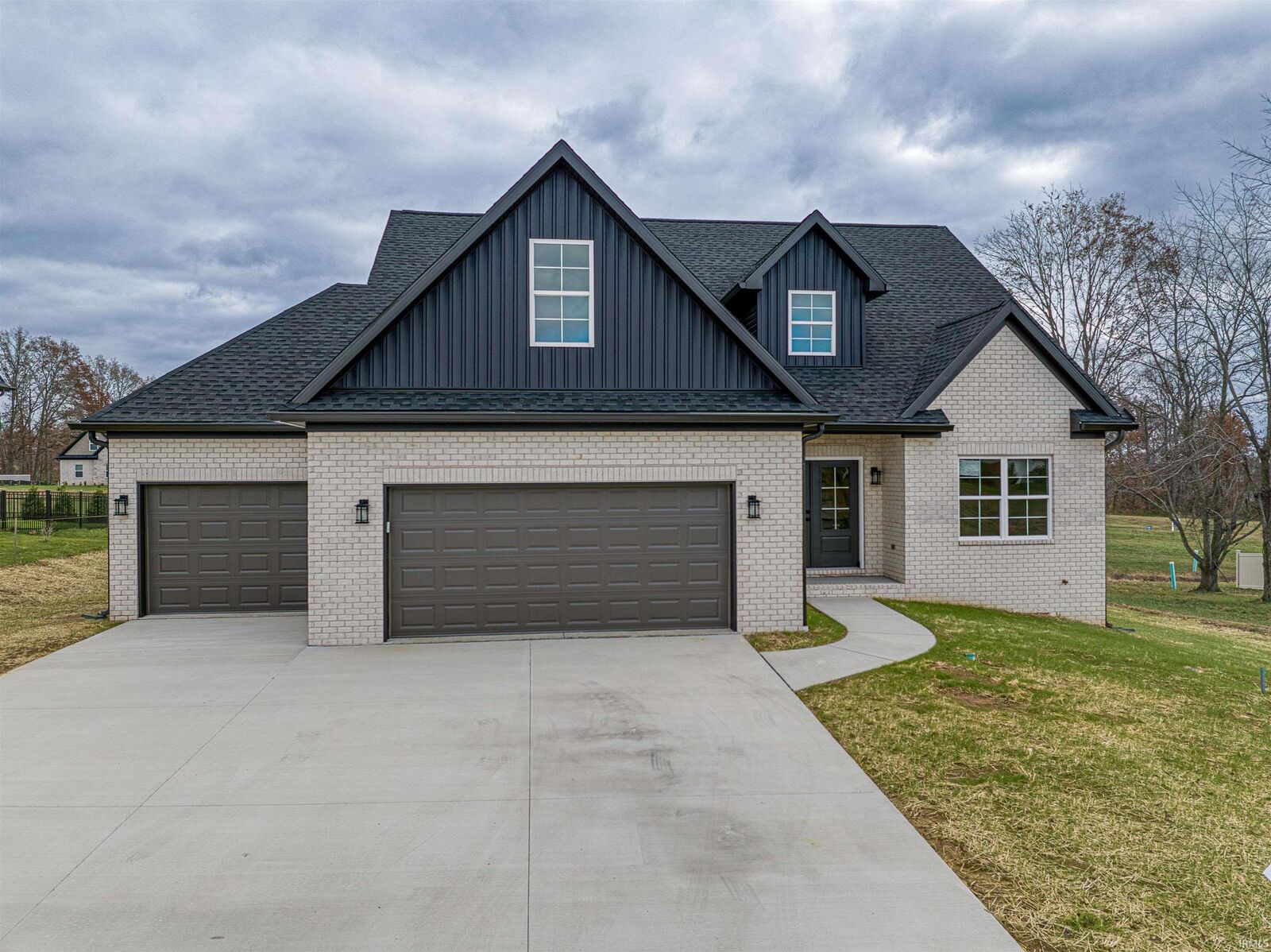 Property Photo:  19115 Braeburn Drive  IN 47725 