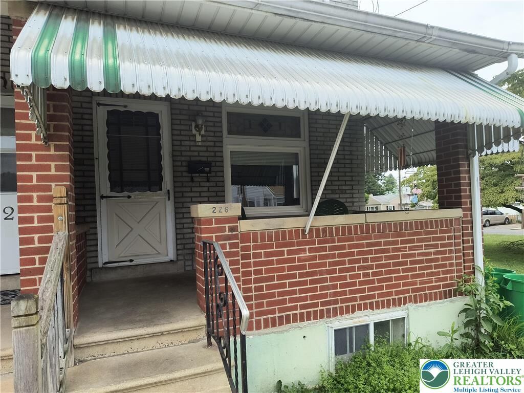 Property Photo: 226 N Graham Street PA 18109
