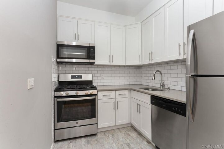 Property Photo:  50 Barker Street 238  NY 10549 
