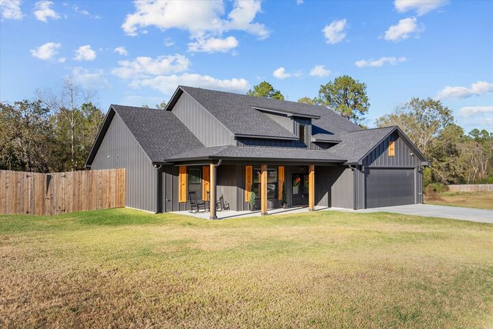 Property Photo: 190 Shady Oaks TX 75904