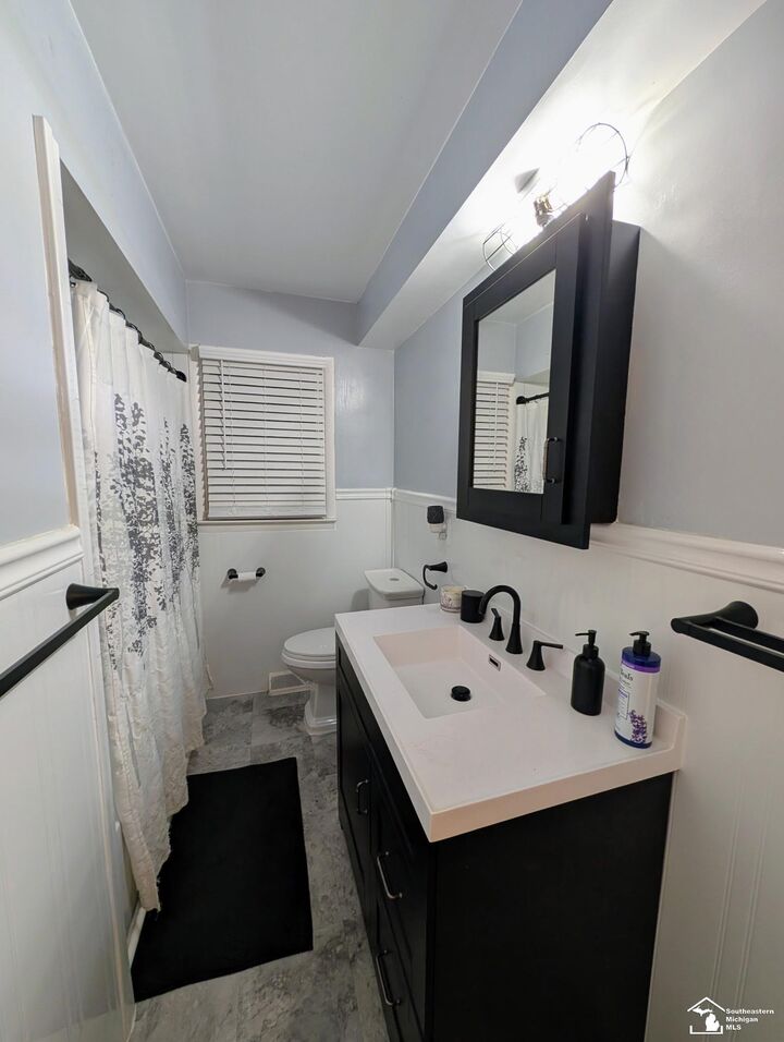 Property Photo:  719 Adams Street  MI 48161 