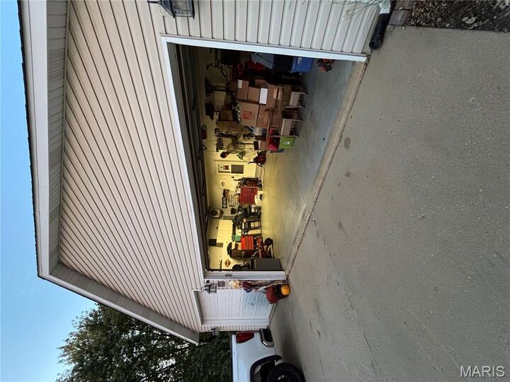 Property Photo:  410 Ring Of Kerry Drive  IL 62221 