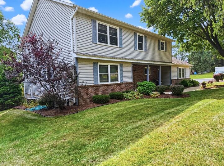 Property Photo:  3655 99th St  WI 53158 