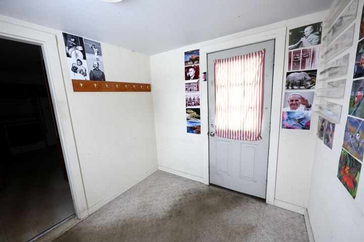 Property Photo: 1444 4th St SW ND 58701