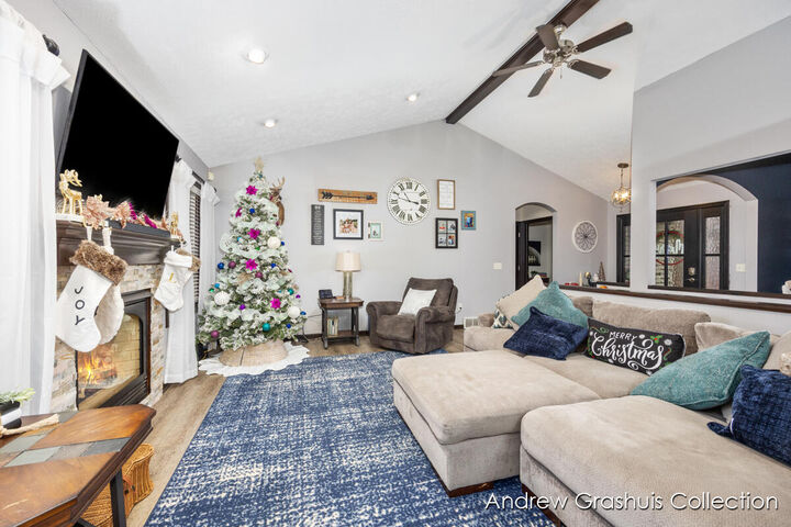 Property Photo:  10533 Scenic Pines Court NE  MI 49341 