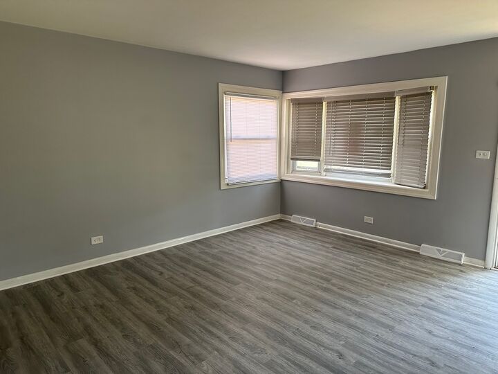 Property Photo:  2956 Sherwood Avenue  IL 60428 