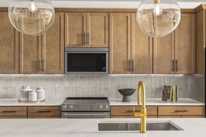 Property Photo:  828 42nd Ave N  TN 37209 