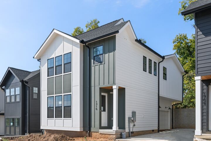 Property Photo:  1710 Carvell Ave  TN 37203 