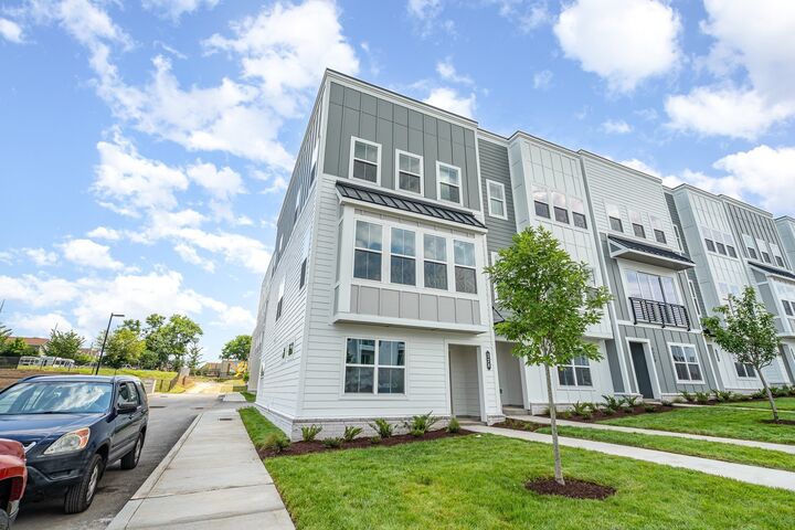 Property Photo:  332 Hutcherson Aly  TN 37209 