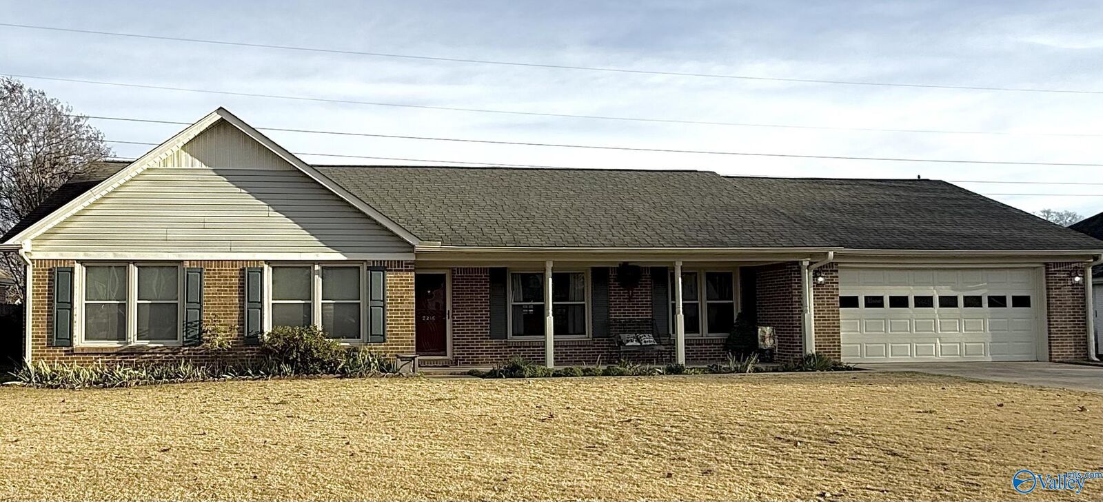 Property Photo:  2216 Carleton Drive SW  AL 35603 