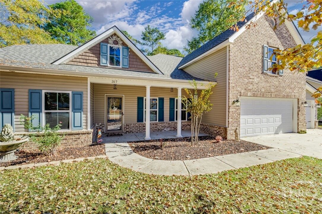 Property Photo:  317 St Andrews Road  GA 31326 