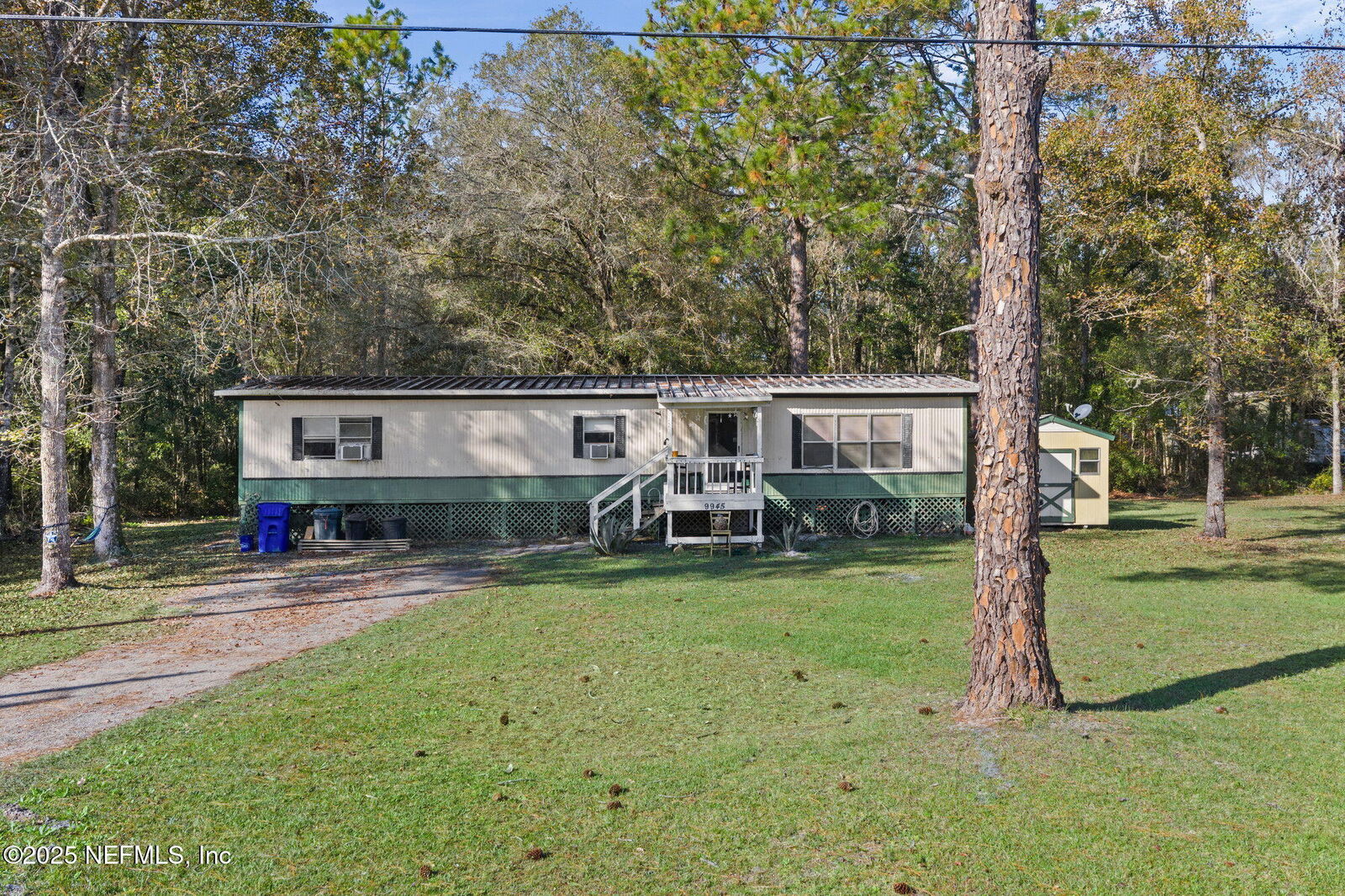 Property Photo: 9945 Light Avenue FL 32145