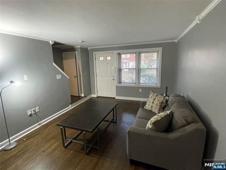 Property Photo: 130 Glenbrook Parkway 5E NJ 07631