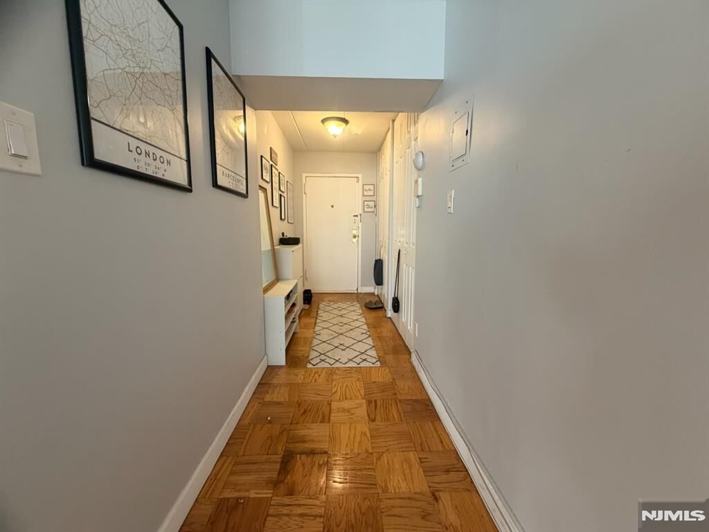 Property Photo: 25 Jefferson Street 3E NJ 07601