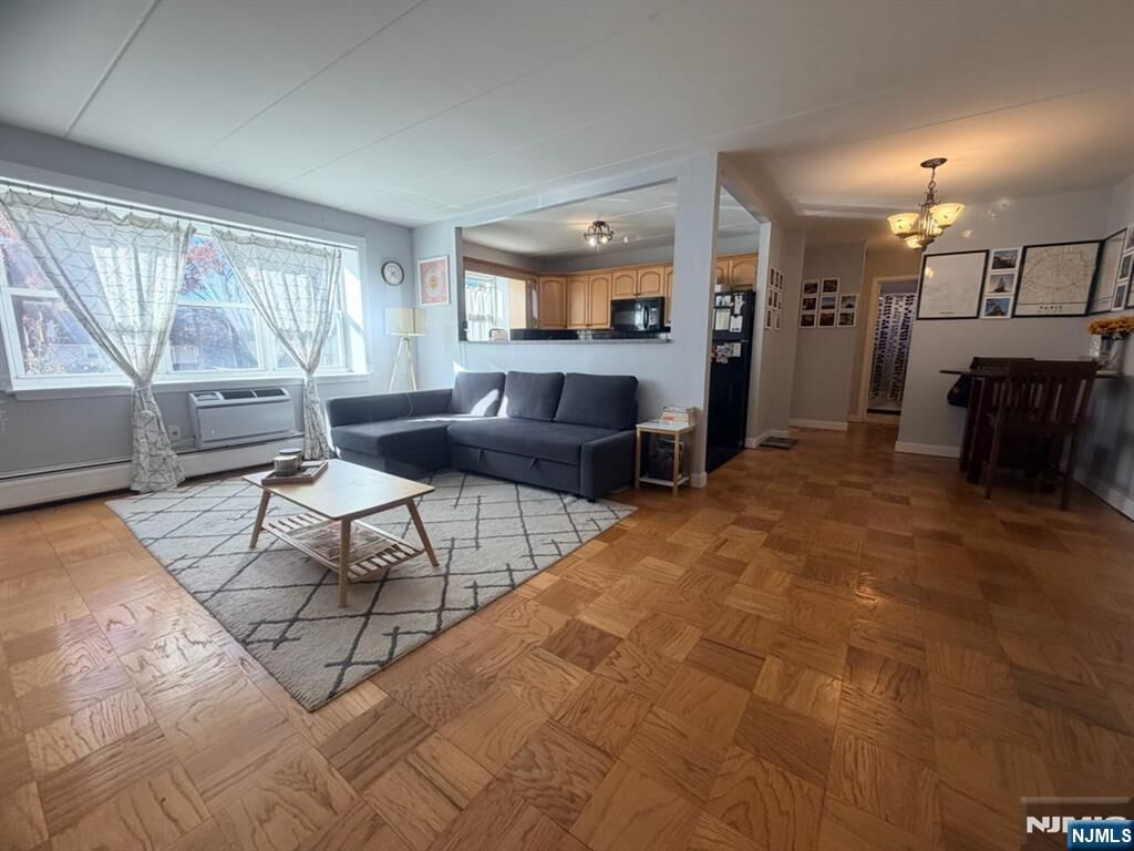 Property Photo:  25 Jefferson Street 3E  NJ 07601 