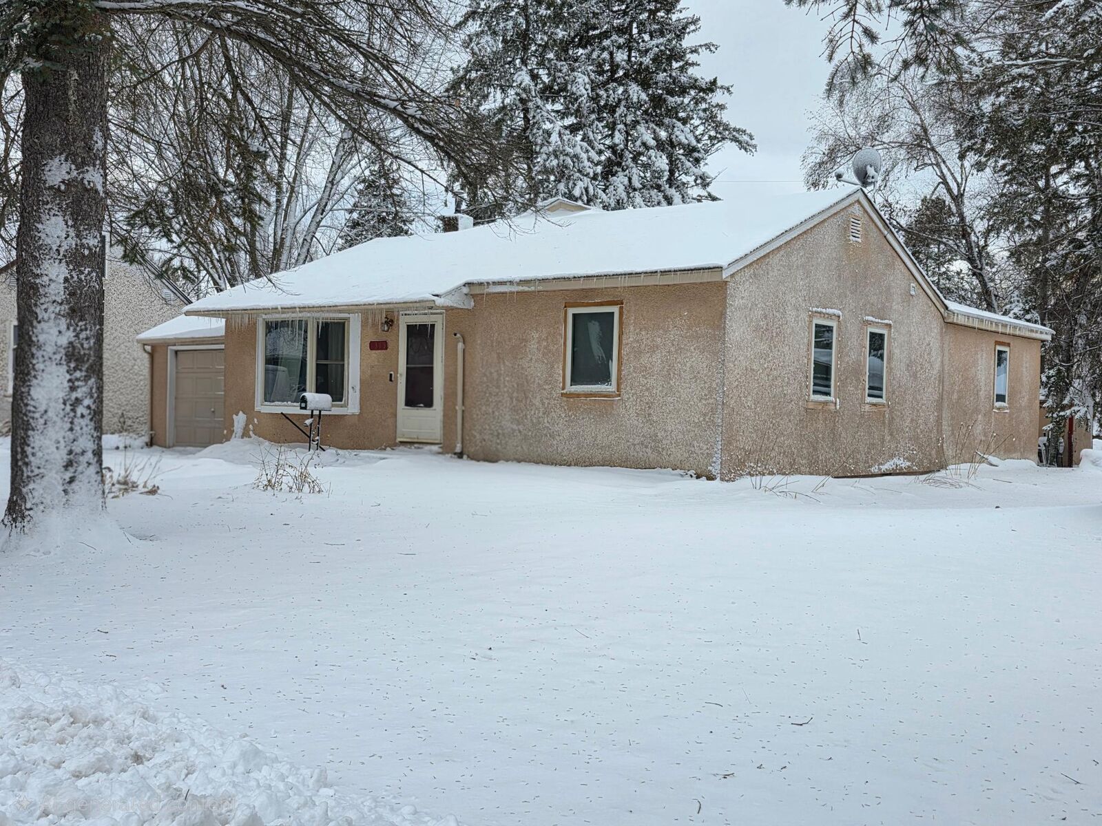 Property Photo:  1315 8th Avenue NE  MN 56401 