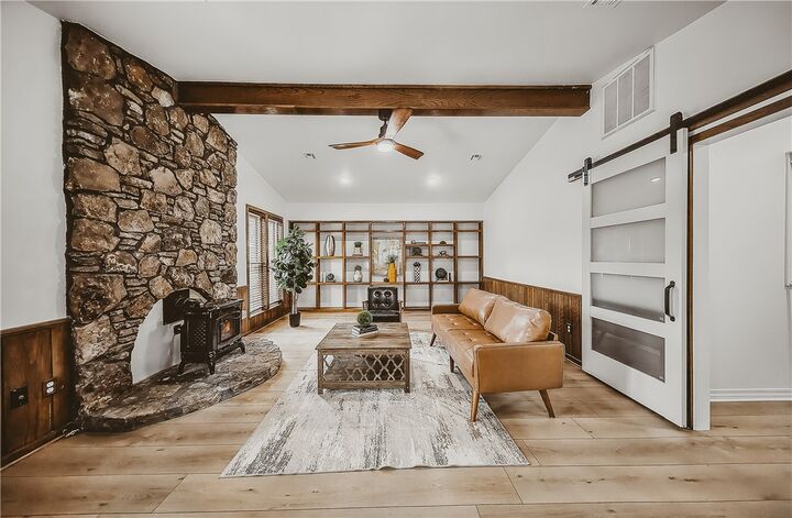 Property Photo: 916 S 25th Place AR 72758