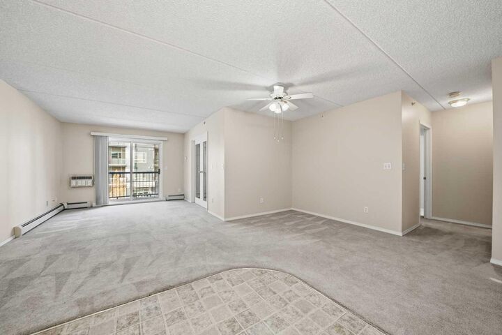 Property Photo:  4522 47A Avenue 305  AB T4N 3R3 