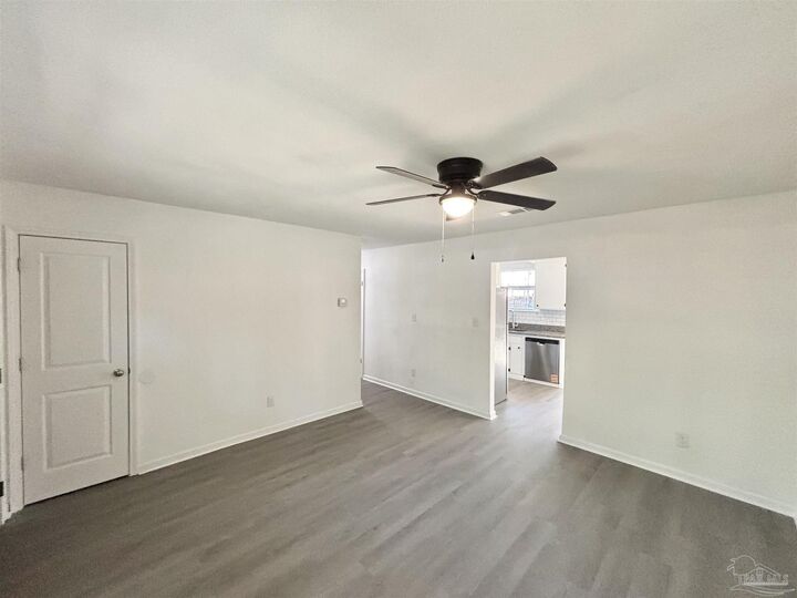 Property Photo: 5126 Cora St FL 32570