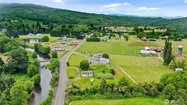 Property Photo: 805 Elochoman Valley Road WA 98612