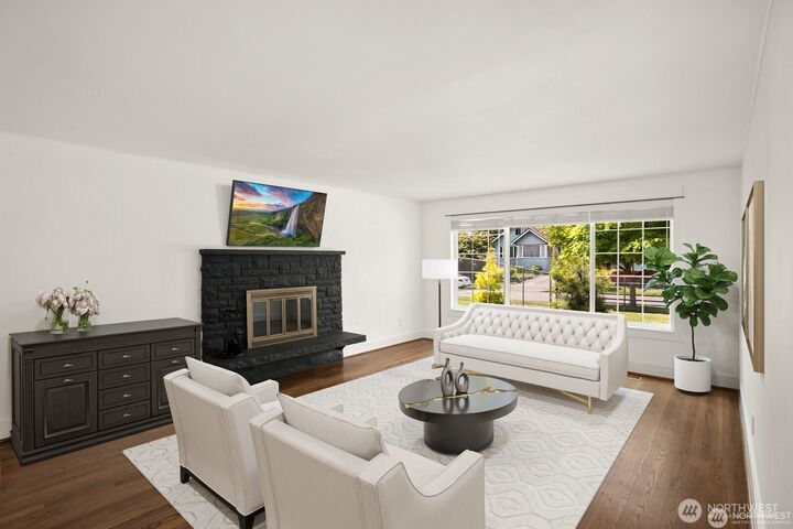 Property Photo:  8826  10th Avenue SW  WA 98106 