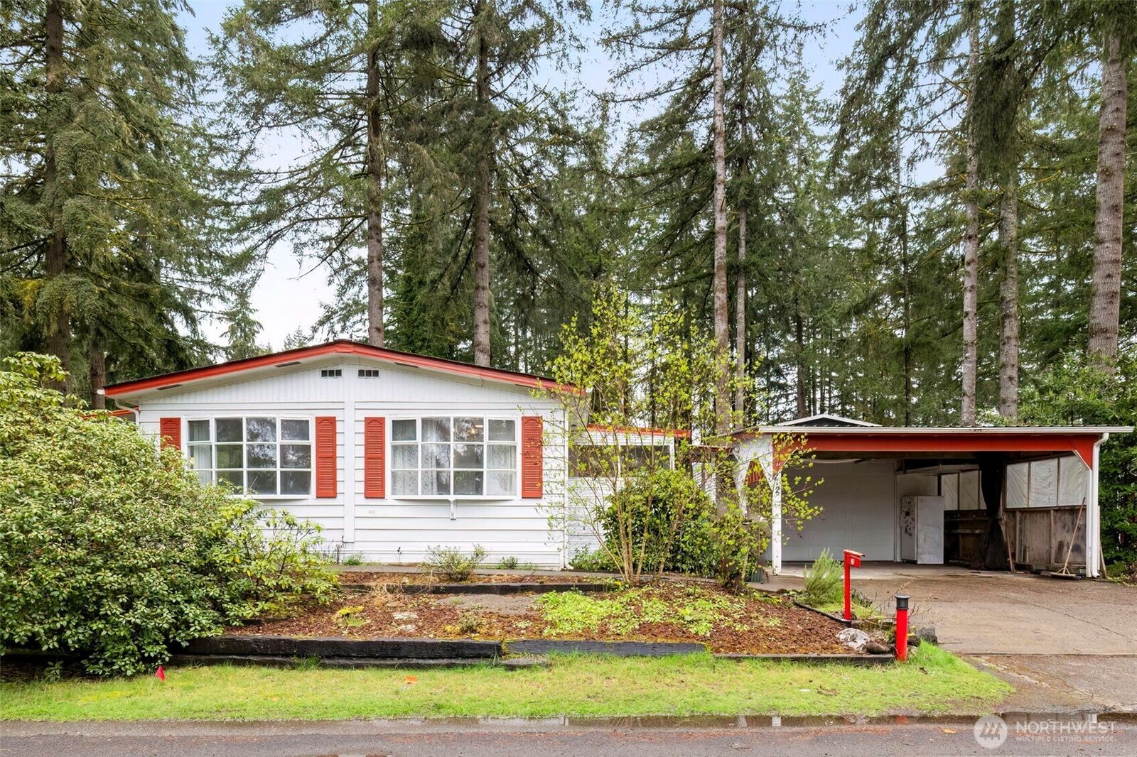 Property Photo:  2535  70th Avenue SW #12  WA 98512 